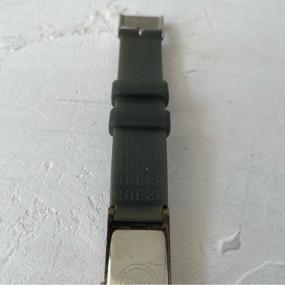 Vintage Y2K Guess Watch Rubber Stainless Steel Retro Watch - Picture 7 of 10